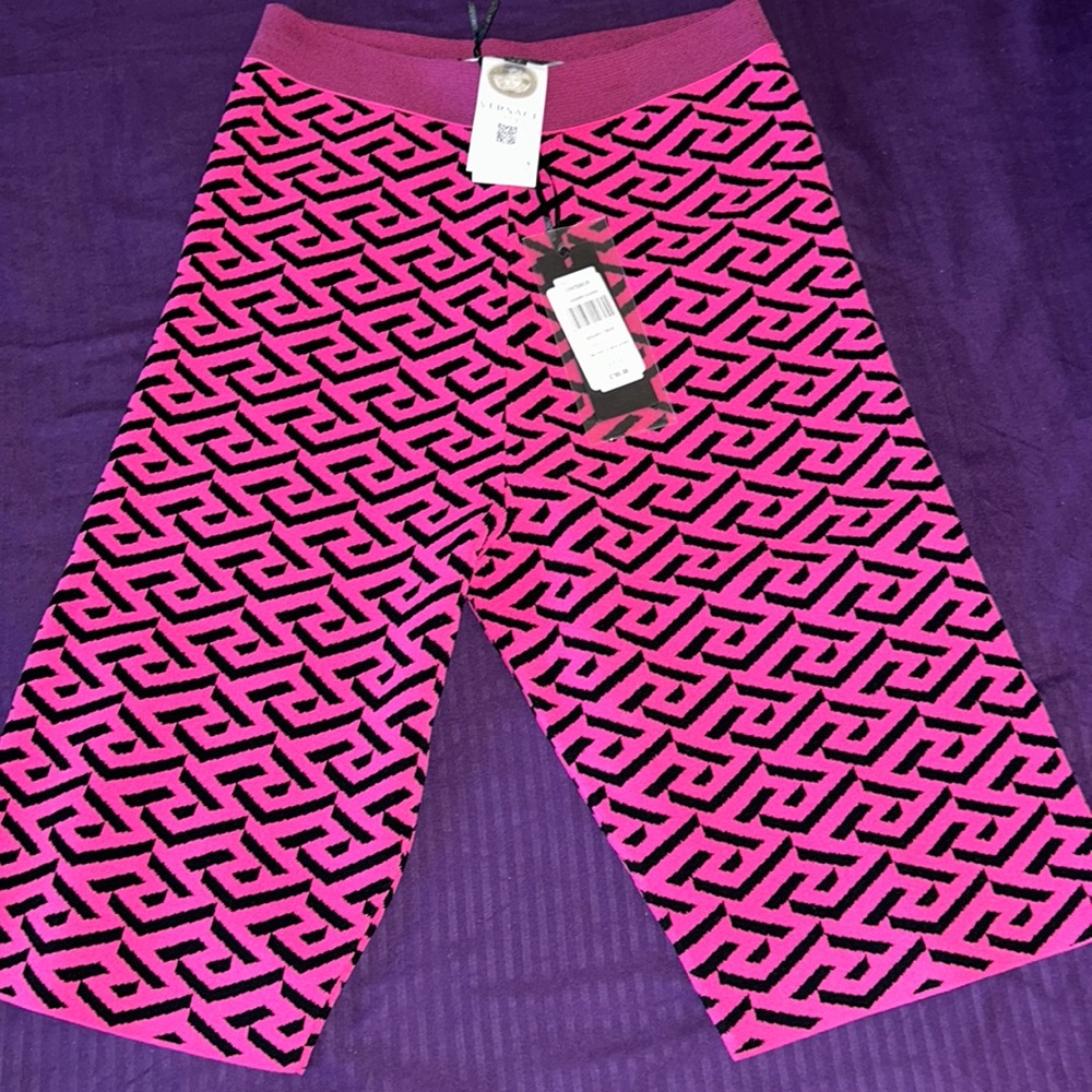Versace knit pants .. ( NEW SEASON)  WORN once ‼️ cute and comfy